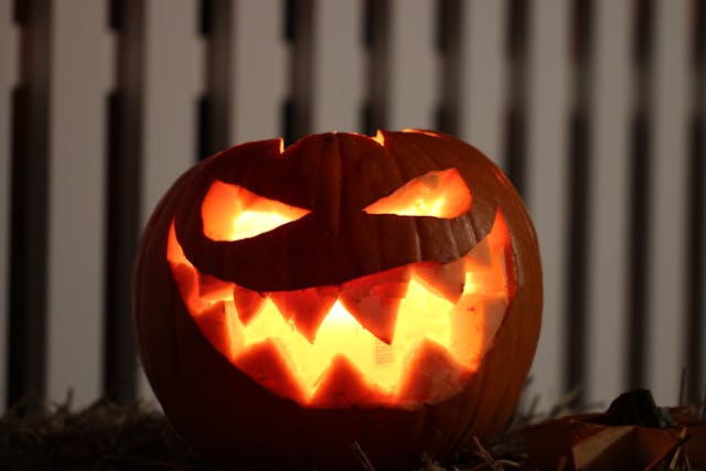Five Fun Ways to Celebrate Halloween on the Water